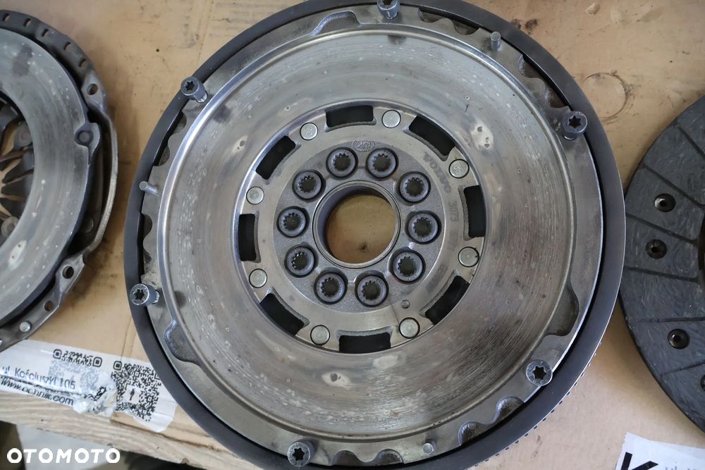 VOLVO V70 II XC70 I 2.4 D5 4X4 04-07R LIFT SKRZYNIA ZESTAW DO PRZEKŁADKI PRZEKŁADKA PRZERÓBKA SKRZYNI BIEGÓW AUTOMAT NA MANUALNĄ MANUAL KOMPLET EUROPA 6 BIEGÓW SPRZĘGŁO KOŁO DWUMASOWE - 11