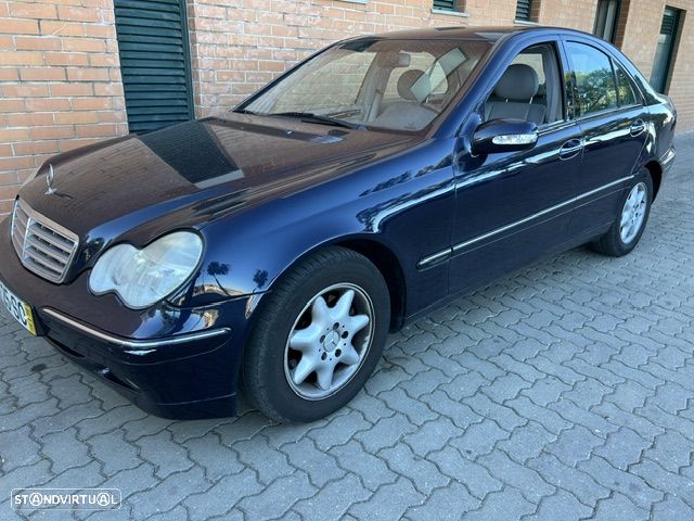 Mercedes-Benz C 220 - 1