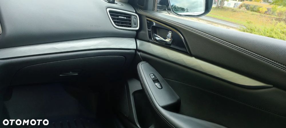 Nissan Maxima - 27