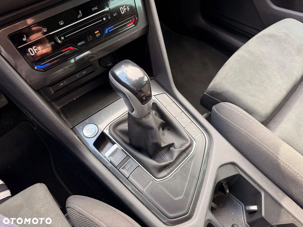 Volkswagen Tiguan 1.5 TSI OPF DSG Life - 23