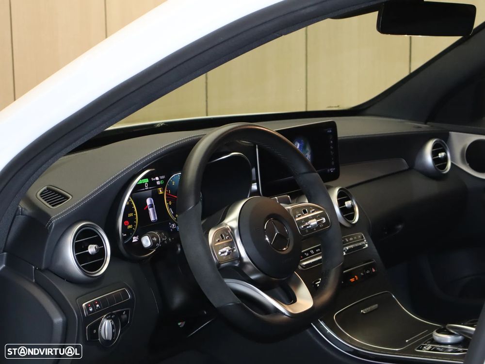 Mercedes-Benz C 300 de T 9G-TRONIC AMG Line - 23