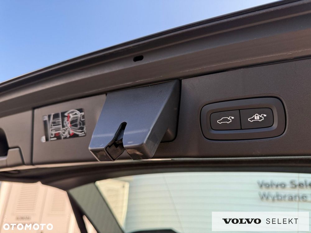 Volvo V90 Cross Country - 31