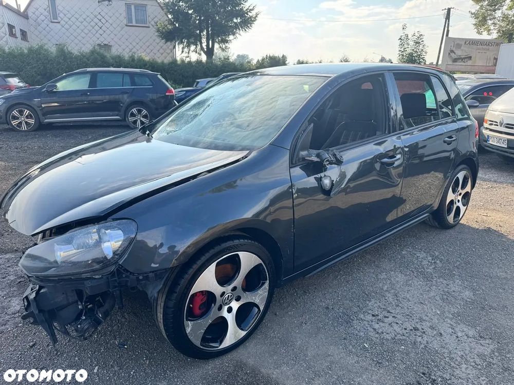 Volkswagen Golf - 27