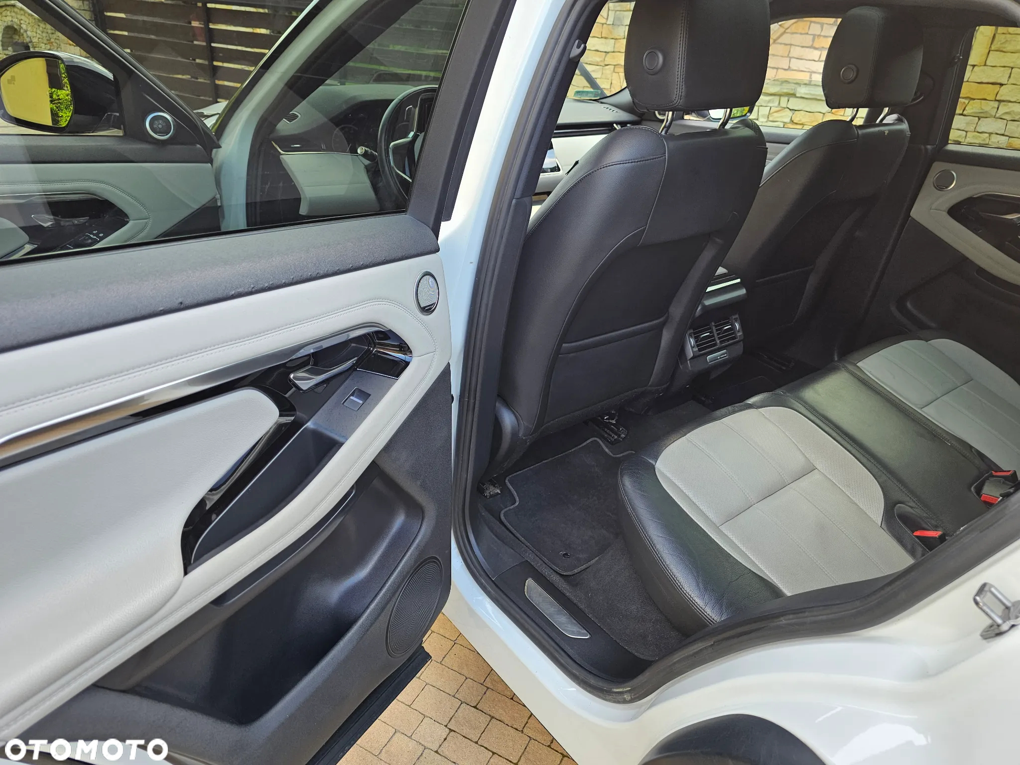 Land Rover Range Rover Evoque 1.5 P300e PHEV R-Dynamic SE - 23