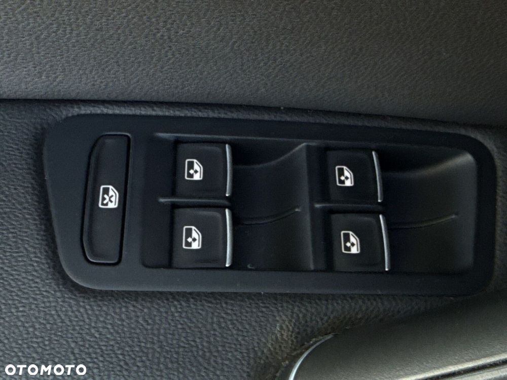 Volkswagen Golf 2.0 TSI 4Mot R DSG - 12