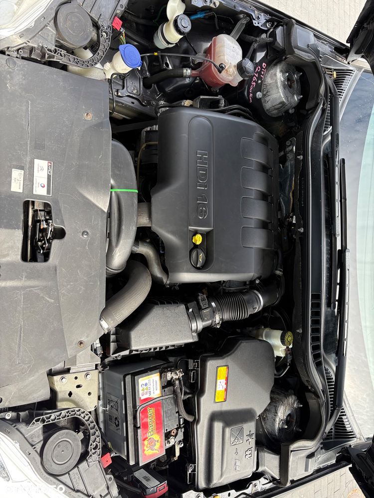 Citroën C5 2.0 HDi Confort - 10