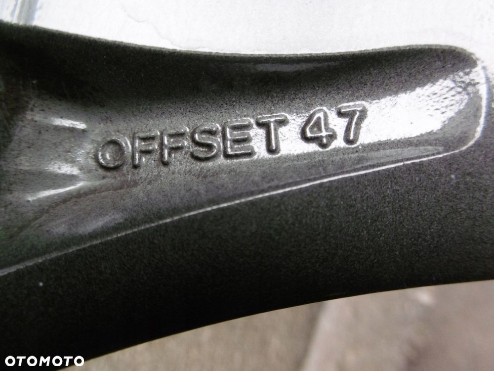 hyundai i10 5.5jx14 et47 4x100 - felga oryginał - 9