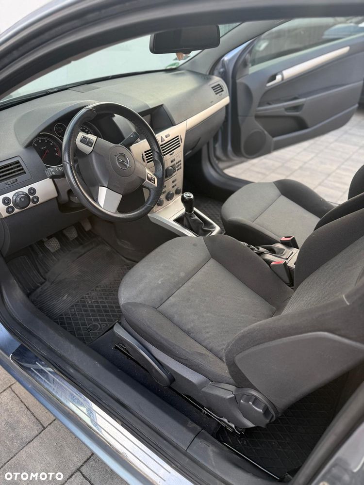 Opel Astra 1.6 - 9