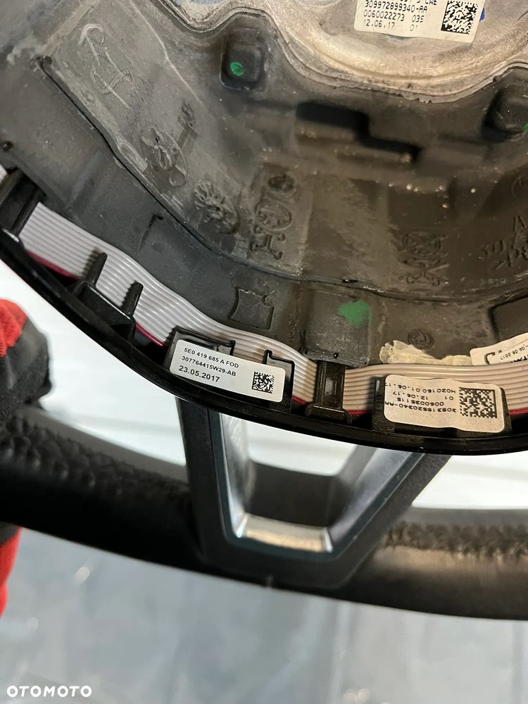 SKODA Kierownica Łopatki Skórzana Oryginalna 3V0419091S - 5