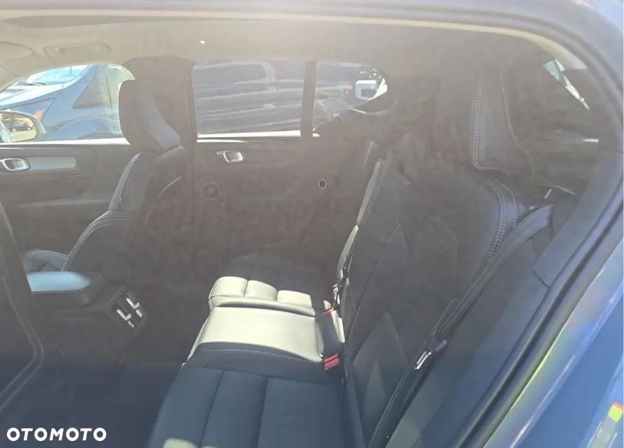 Volvo XC 40 B5 B AWD Ultimate Bright - 12