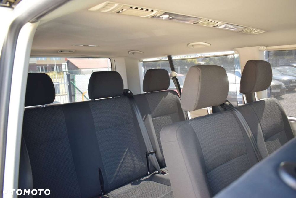 Volkswagen Caravelle - 21