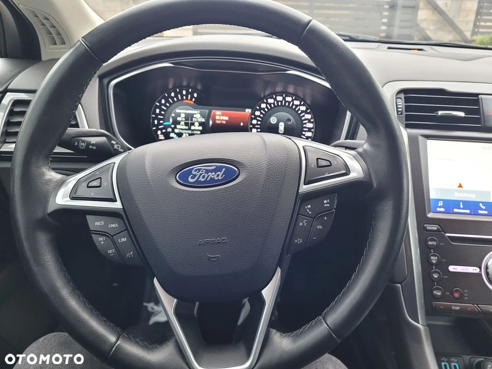 Ford Mondeo 2.0 EcoBlue Titanium - 26
