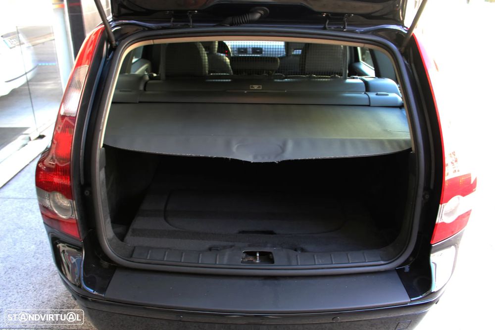 Volvo V50 2.0 D Nível 1 17 - 43