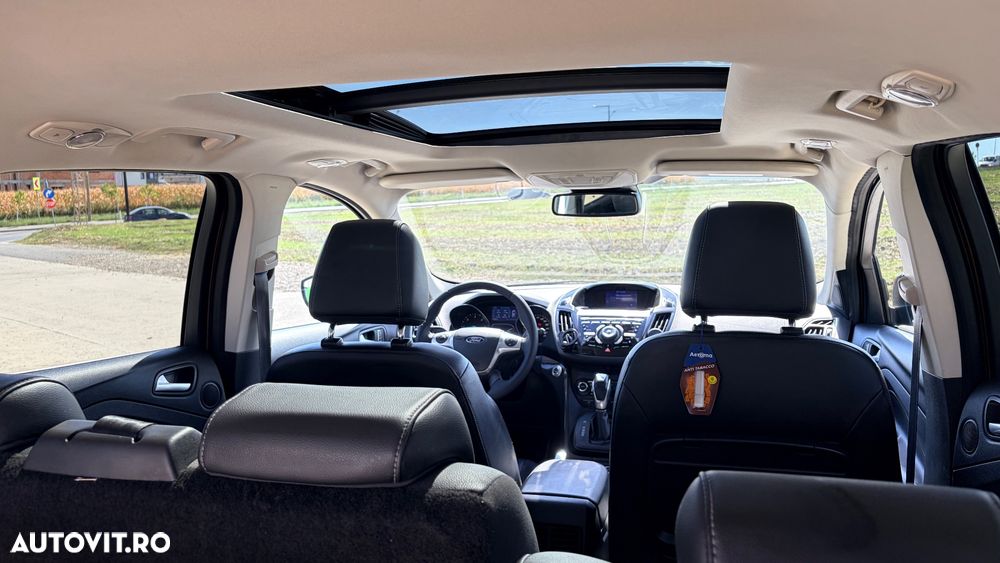 Ford Kuga - 4