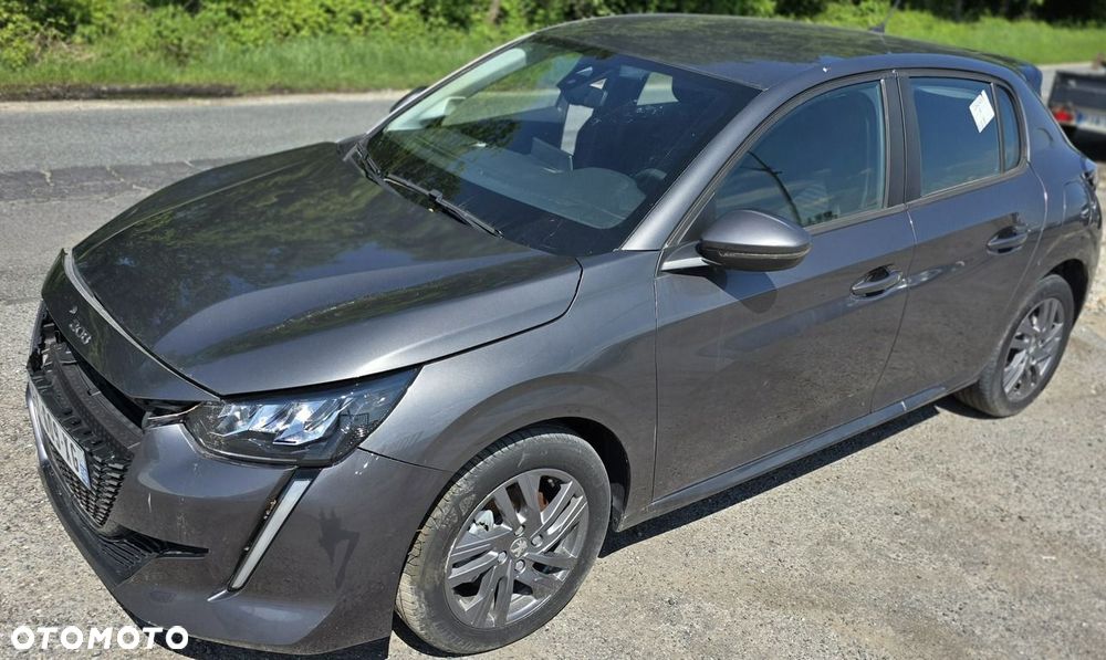 Peugeot 208 - 1