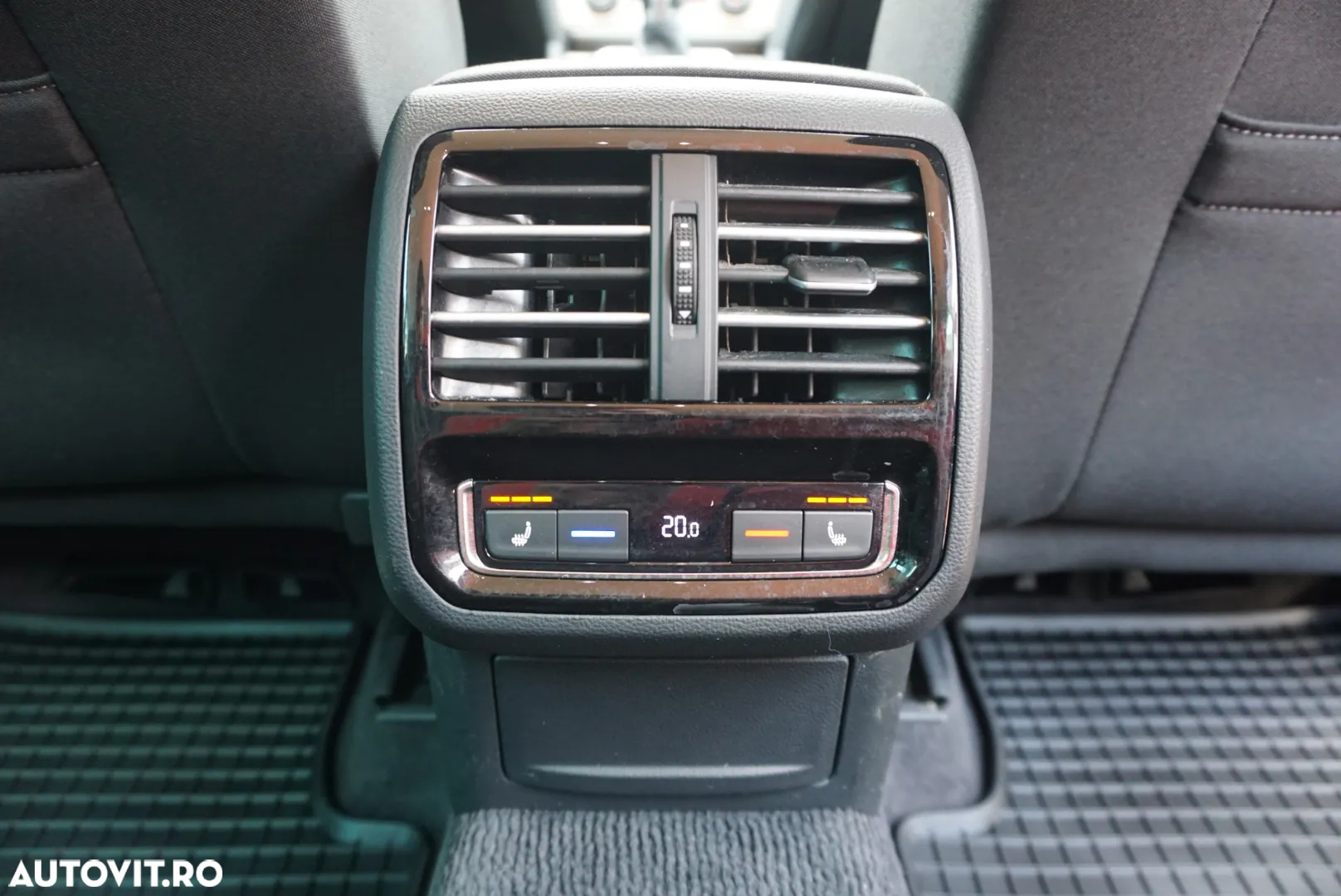 Volkswagen Passat Variant 2.0 TDI DSG Comfortline - 7