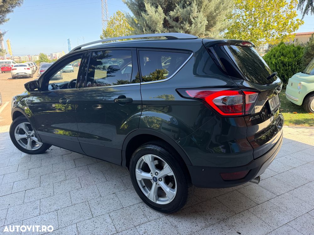 Ford Kuga 2.0 TDCi 4x4 Aut. Titanium - 5