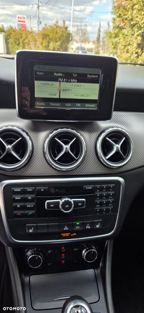 Mercedes-Benz GLA - 28