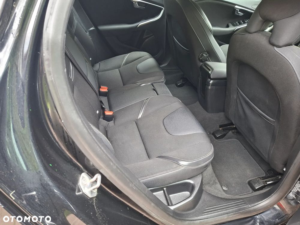 Volvo V40 D4 Drive-E Momentum - 16