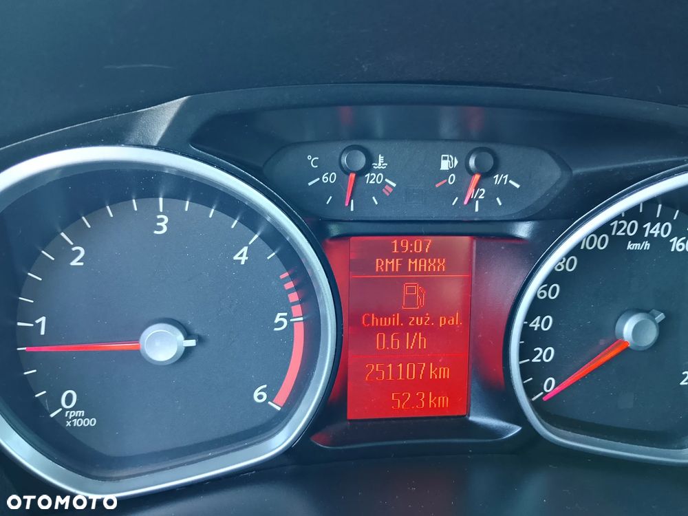 Ford Mondeo - 8