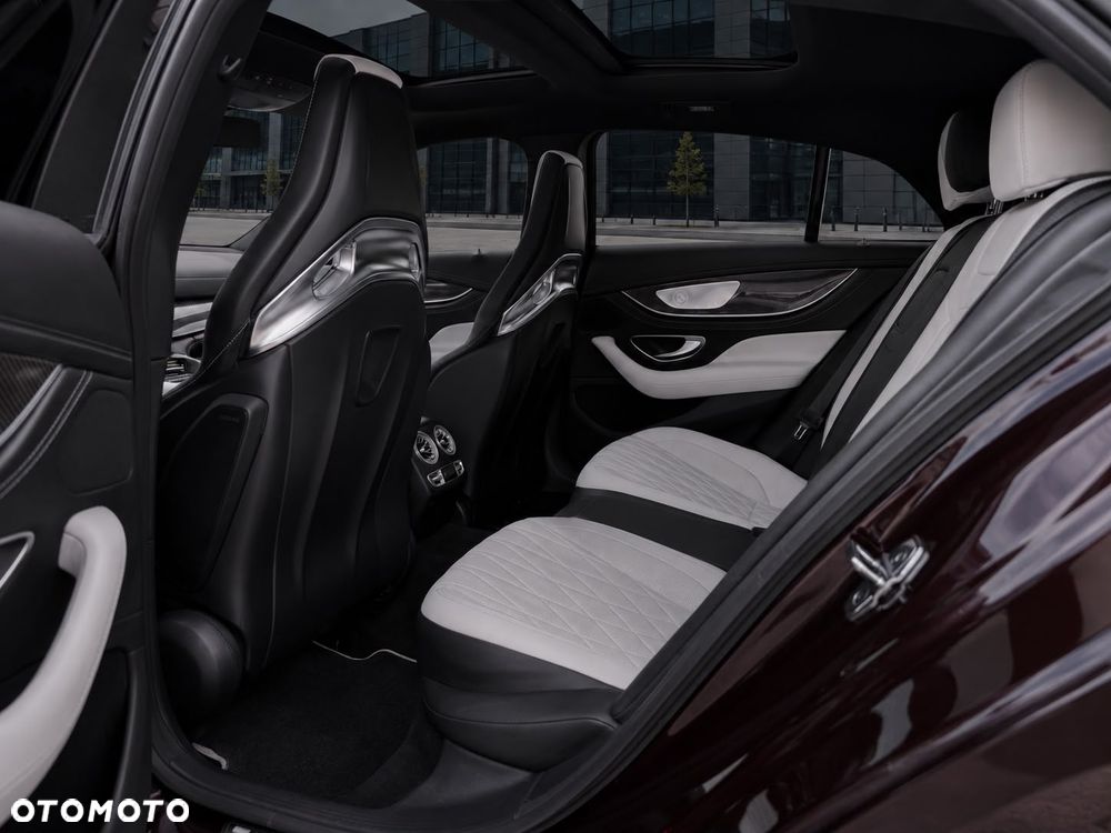 Mercedes-Benz AMG GT 43 4-Matic+ - 27