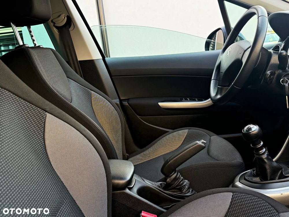 Peugeot 308 HDi FAP 150 Business Line Niveau 2 - 35