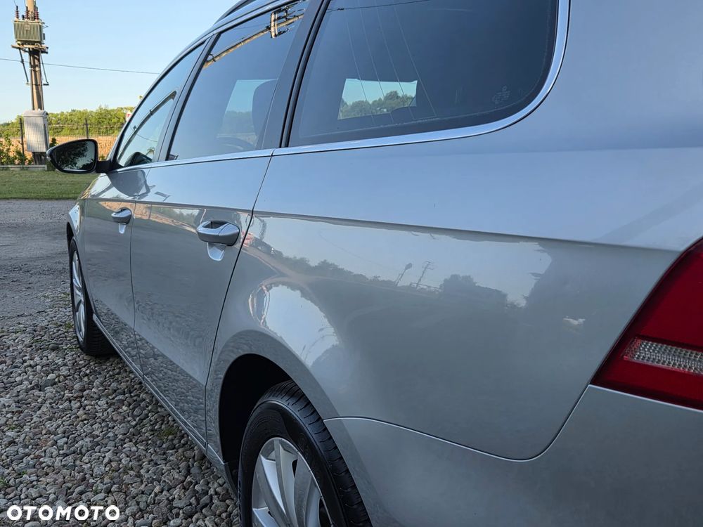 Volkswagen Passat Variant 2.0 TDI BlueMotion Technology Comfortline - 17
