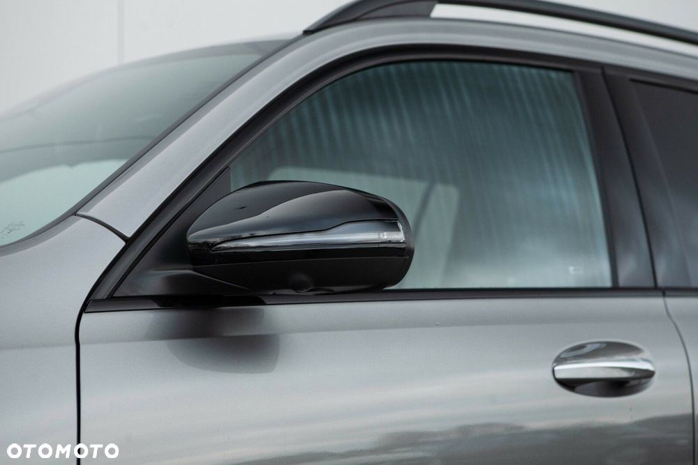 Mercedes-Benz GLB - 18