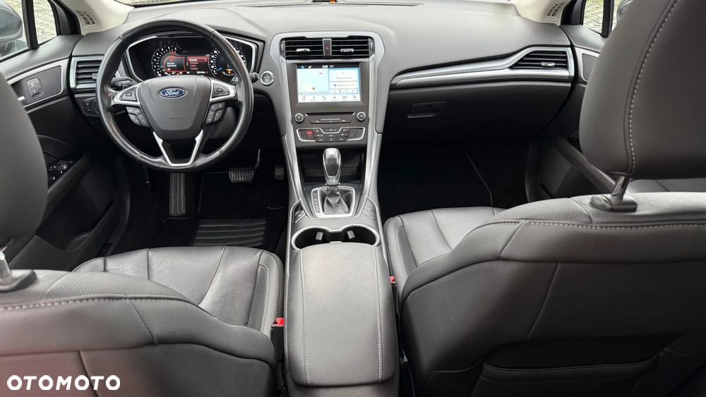 Ford Mondeo 2.0 TDCi Titanium PowerShift - 24