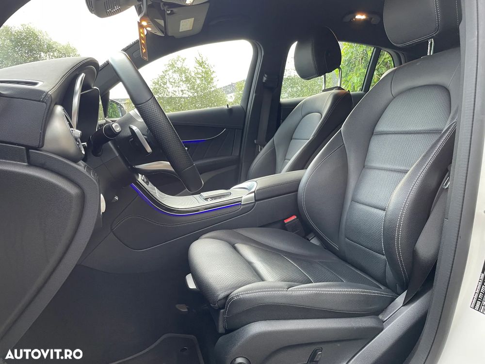 Mercedes-Benz GLC Coupe 300 4MATIC MHEV - 8