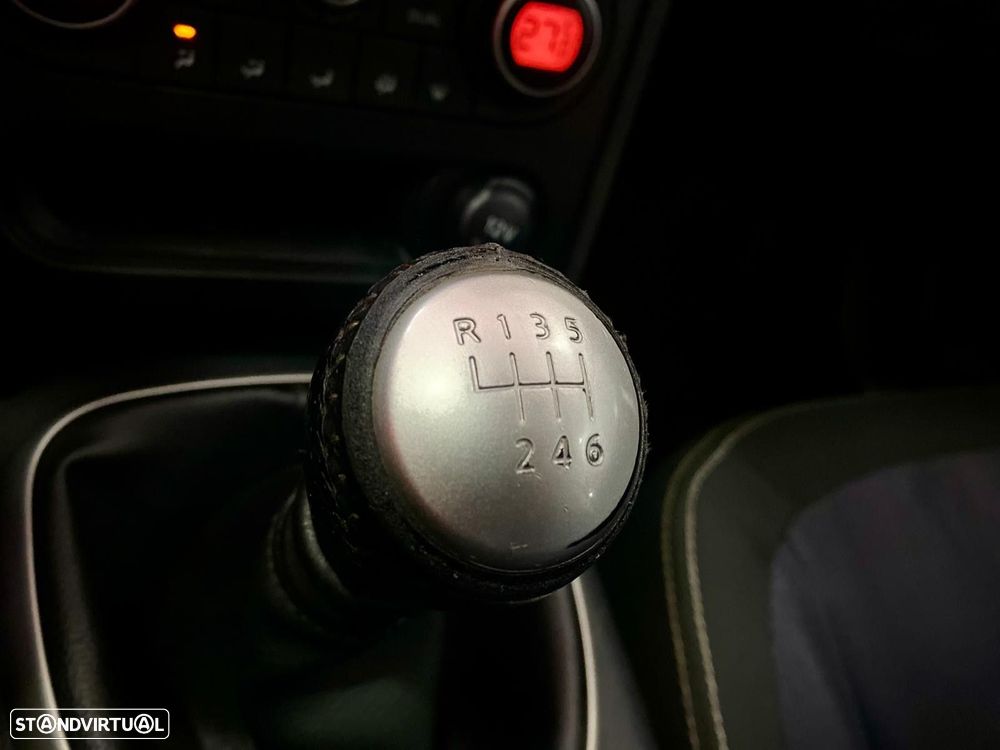 Nissan Qashqai 1.5 dCi Tekna Premium 18 - 23