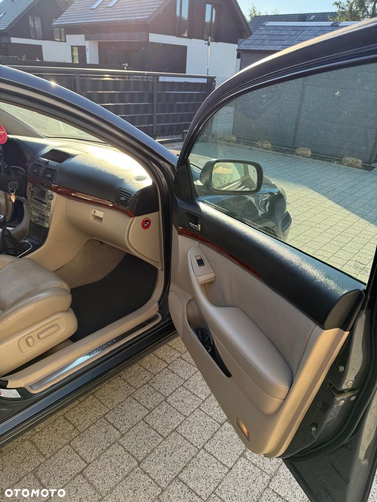 Toyota Avensis 2.2 D-4D Prestige - 10