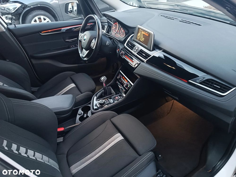 BMW Seria 2 218d Sport Line - 18