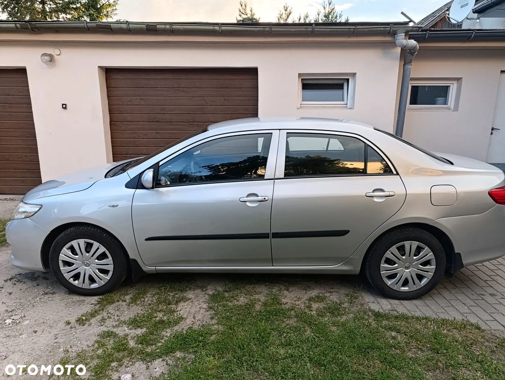 Toyota Corolla 1.6 VVT-i Luna - 5