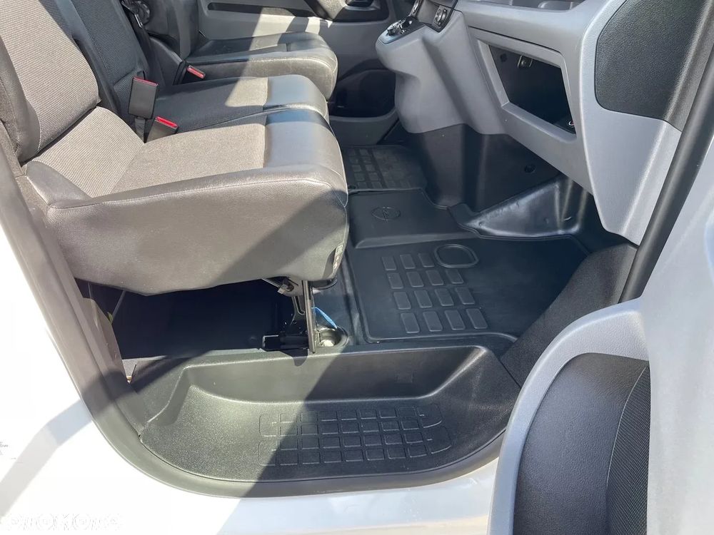 Opel Vivaro - 20