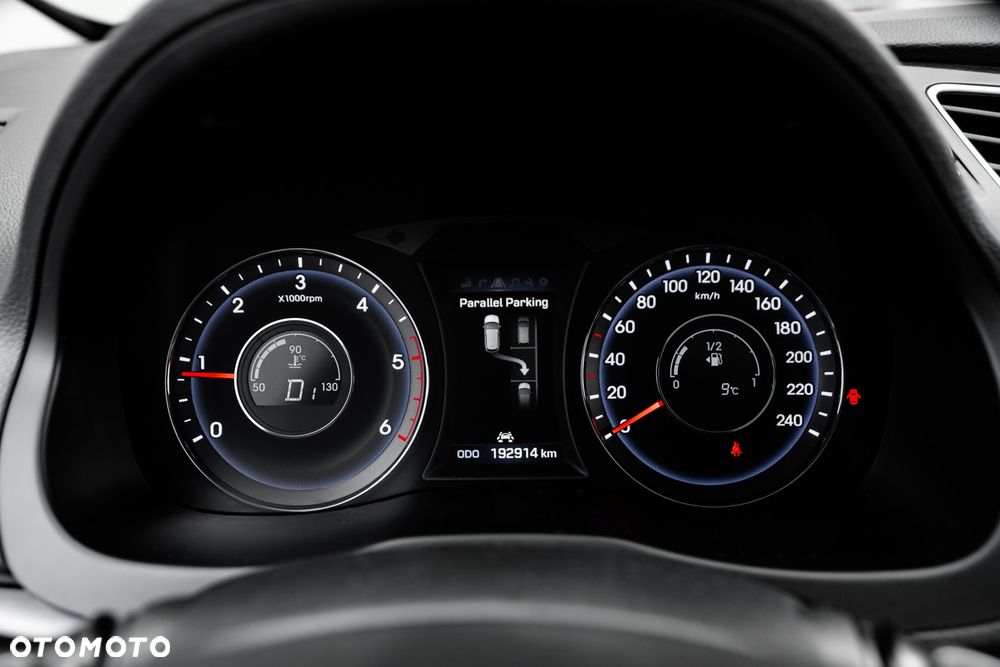 Hyundai i40 Kombi blue 1.7 CRDi DCT Premium - 34