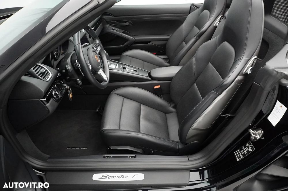 Porsche Boxster 718 T PDK - 13
