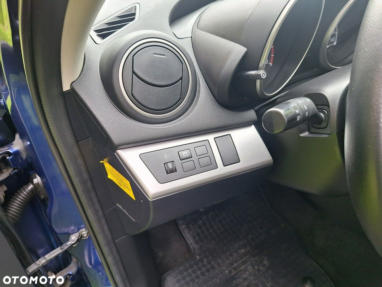 Mazda 3 1.6 MZR Active Plus - 21