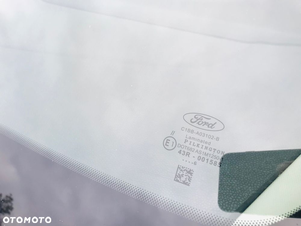 Ford Fiesta 1.0 Champions Edition - 13