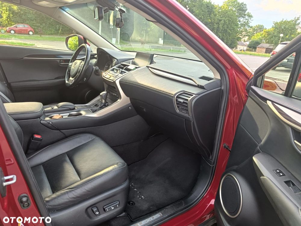 Lexus NX 200t - 13
