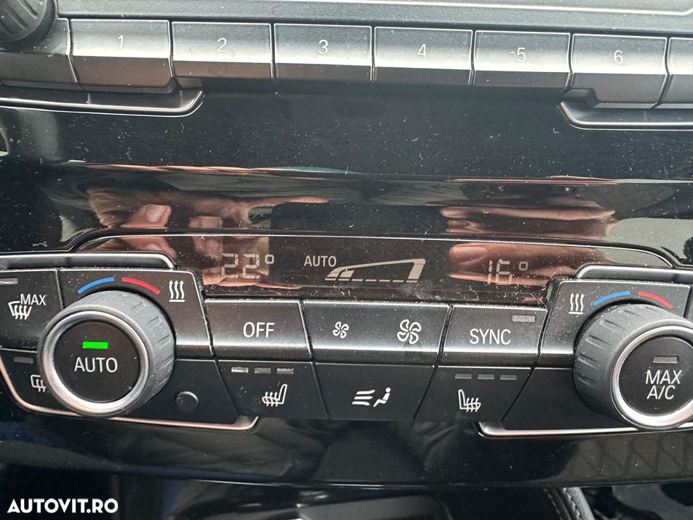 BMW X1 xDrive20d AT - 12