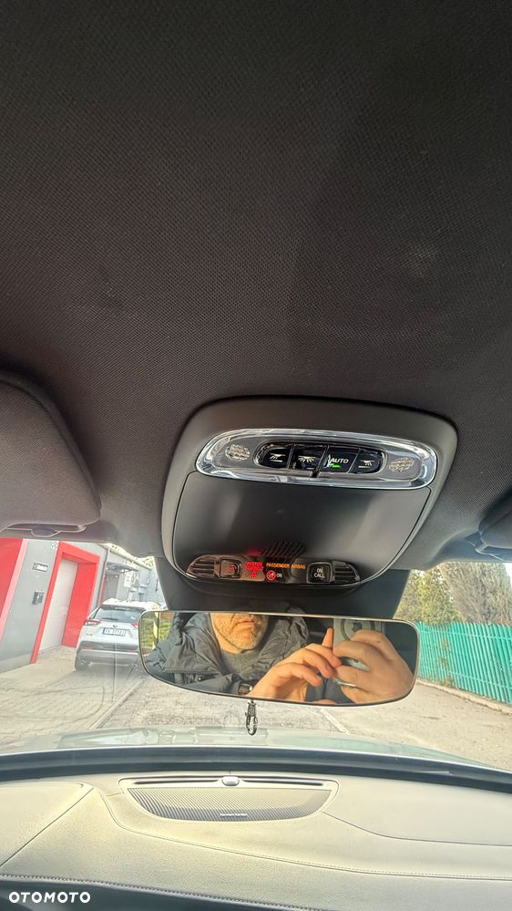 Volvo XC 90 D5 AWD Geartronic RDesign - 16