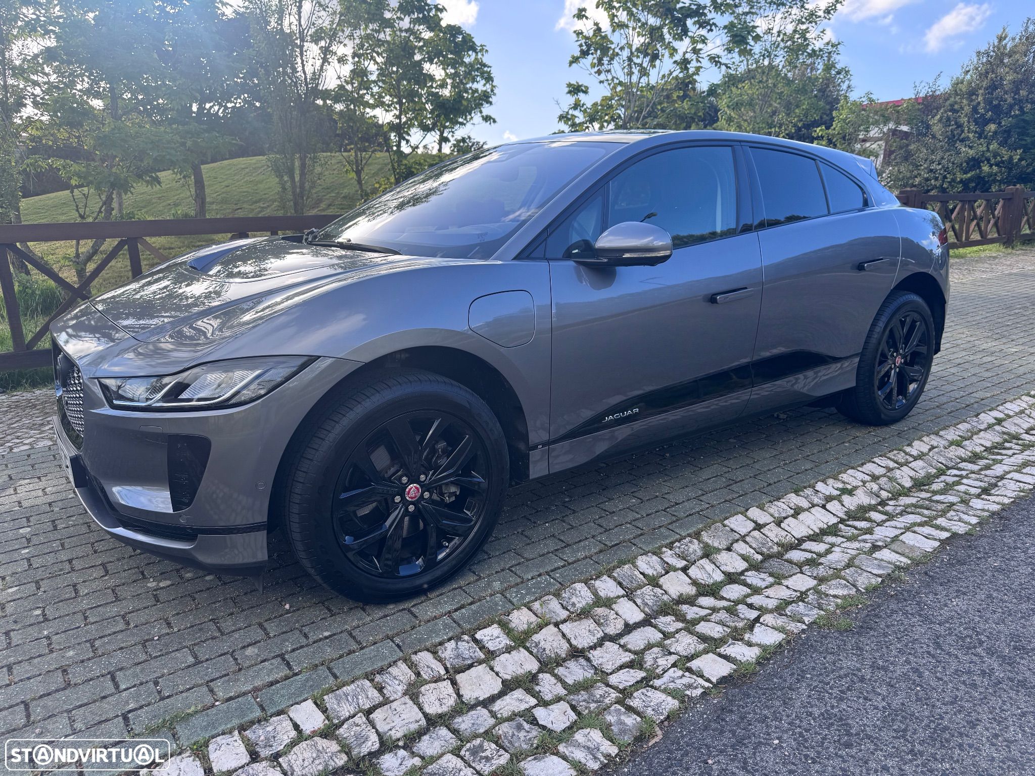 Jaguar I-Pace EV400 AWD S - 1