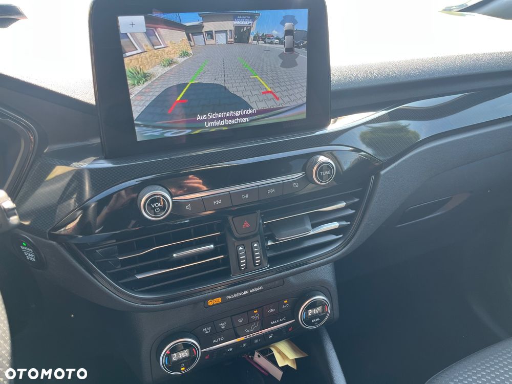 Ford Kuga 1.5 EcoBoost ST-LINE - 21