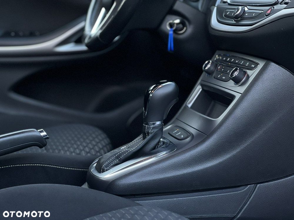 Opel Astra 1.4 T Edition S&S - 31