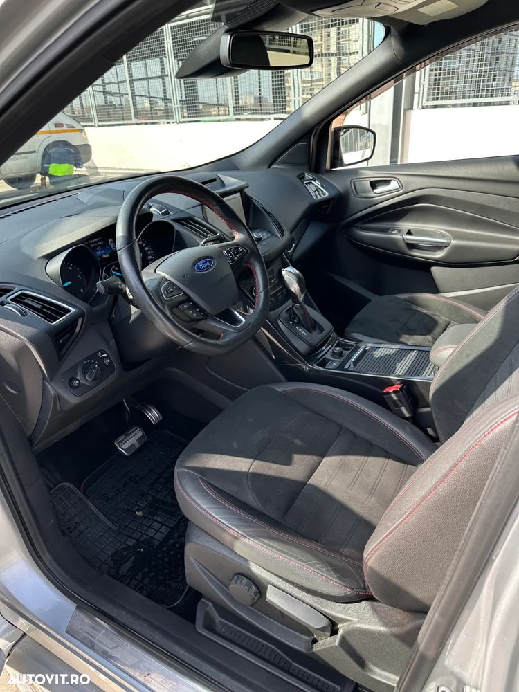 Ford Kuga 2.0 TDCi 4x4 Aut. ST-Line - 12
