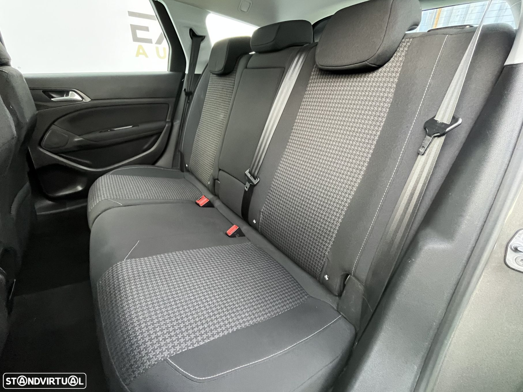 Peugeot 308 1.6 BlueHDi Business Line - 17