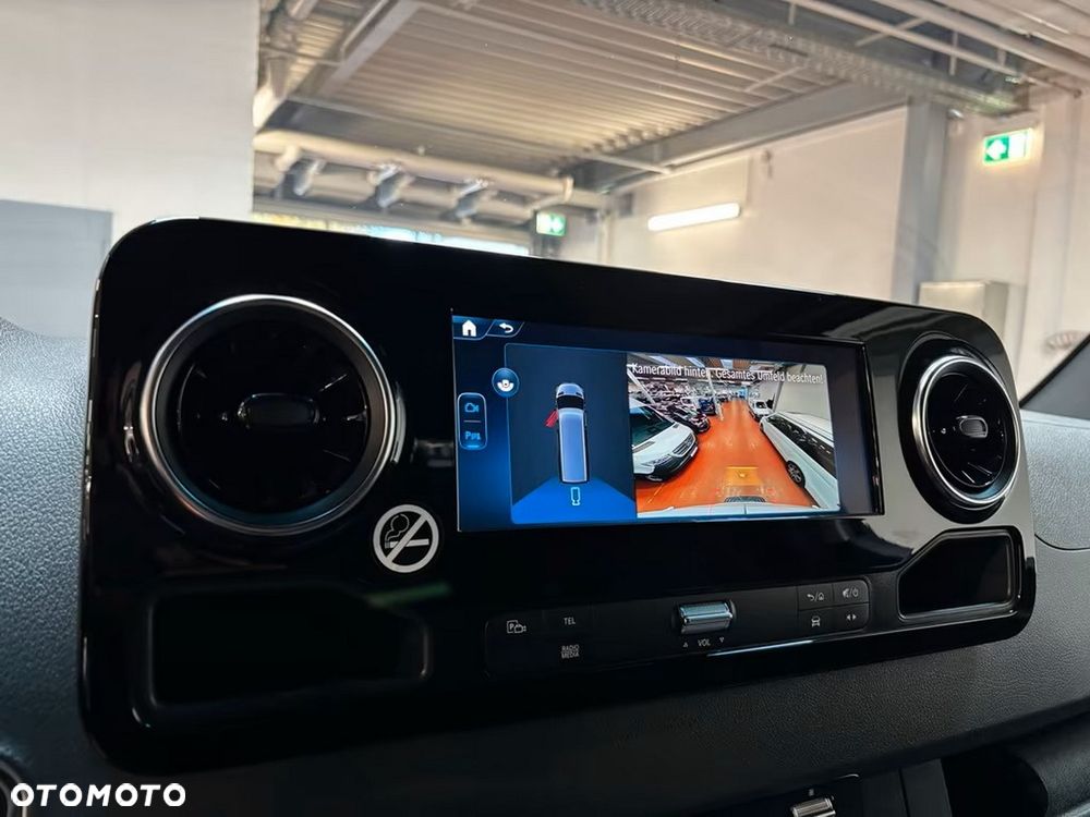 Mercedes-Benz Sprinter - 16