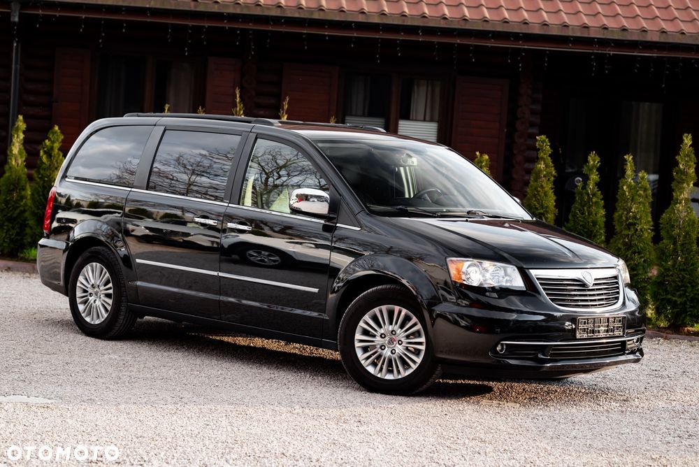 Lancia Voyager 3.6 Platinum - 6