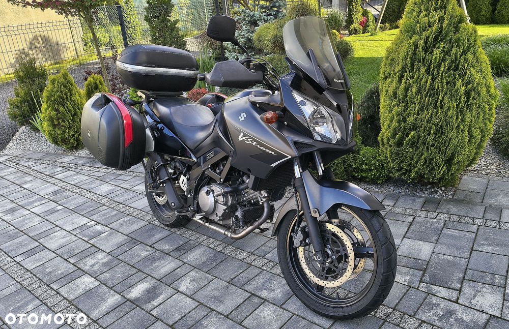 Suzuki V-STROM - 1